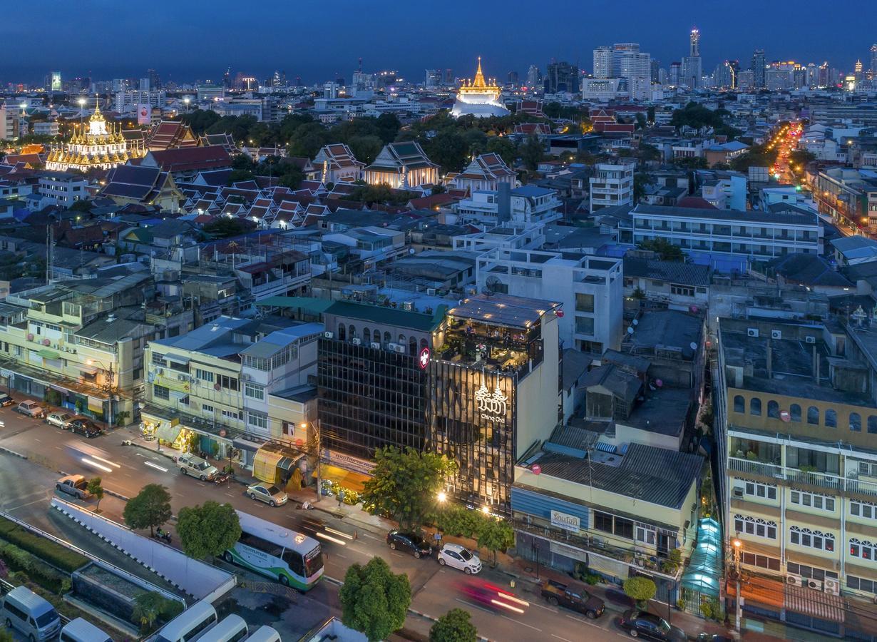 Chingcha Bangkok Vandrarhem Exteriör bild